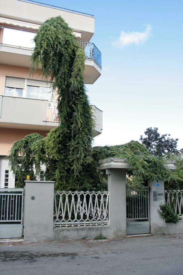 Tavernetta Jolie Apartment เปสการา ภายนอก รูปภาพ