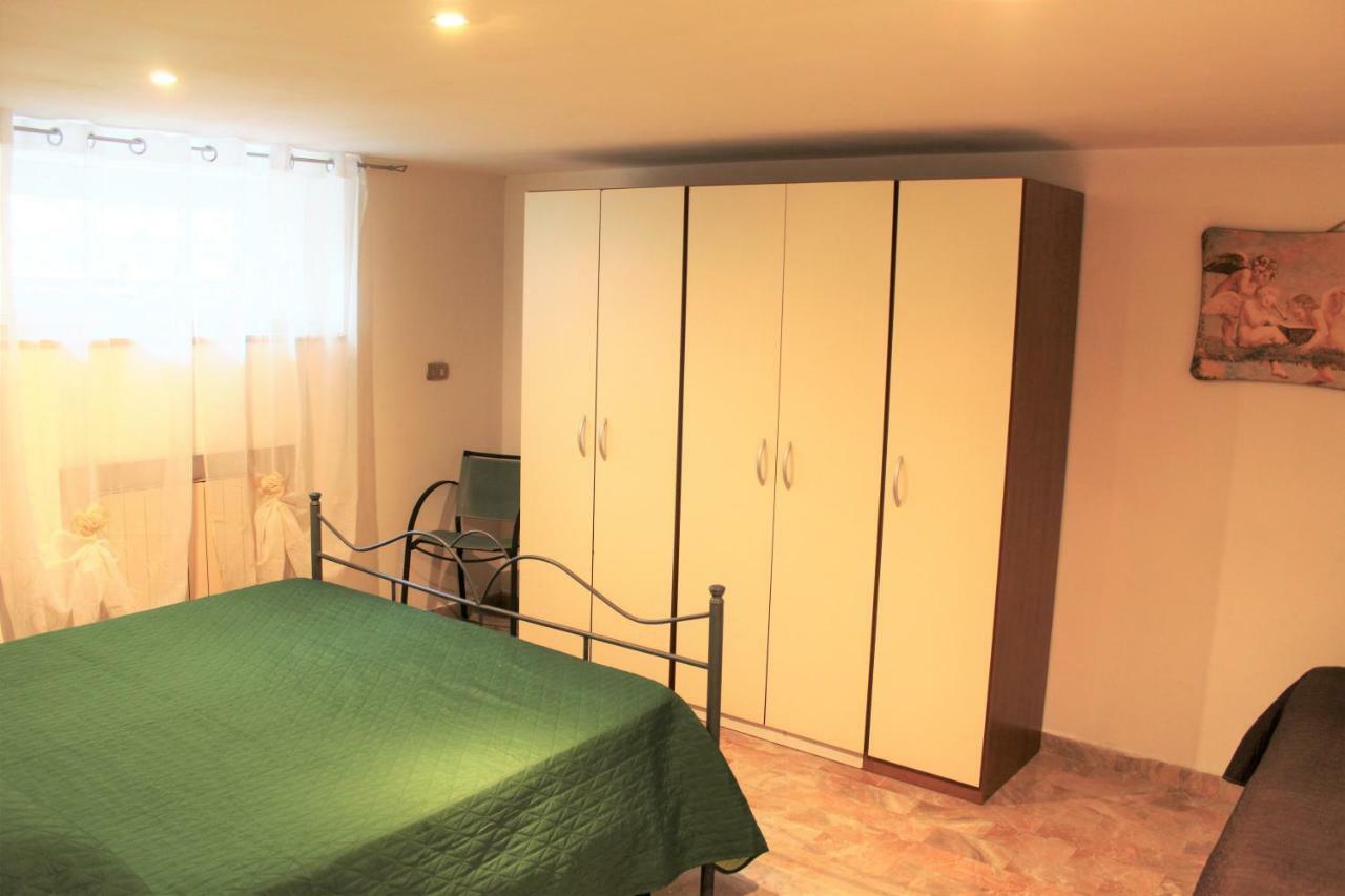 Tavernetta Jolie Apartment เปสการา ภายนอก รูปภาพ