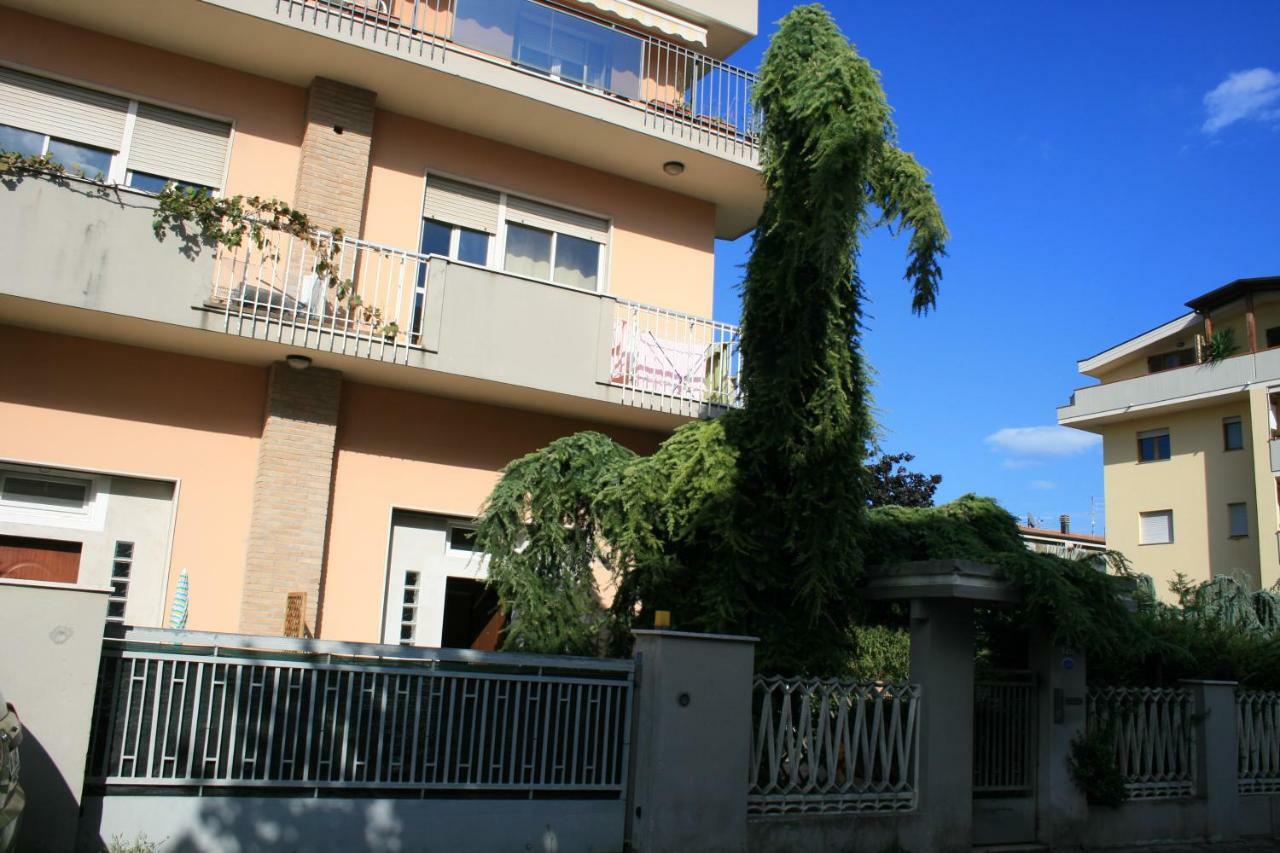 Tavernetta Jolie Apartment เปสการา ภายนอก รูปภาพ
